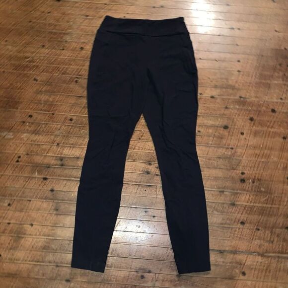 Athleta black size 6 Athleisure comfortable workout pants - Picture 1 of 3